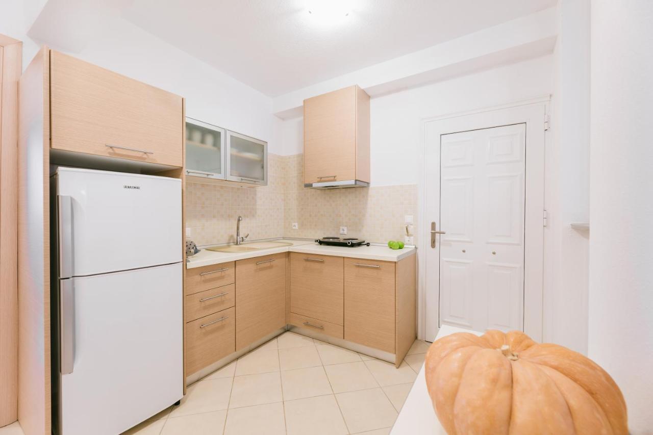 Anastasia Apartments Hanioti Esterno foto
